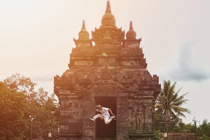 Punthuk Setumbu Sunrise, Borobudur Temple & Merapi Lava Tours - Timing and pacing: how you fit 3 big experiences in one day