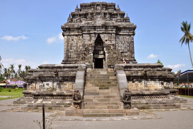 Punthuk Setumbu Sunrise, Borobudur Temple & Merapi Lava Tours - Comfort, clothing, and small choices that make mornings easier