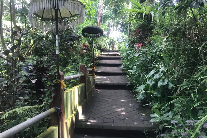 Purification Holy Bath at Beji Gria Waterfall - What the two waterfalls mean for your mood (and your comfort)