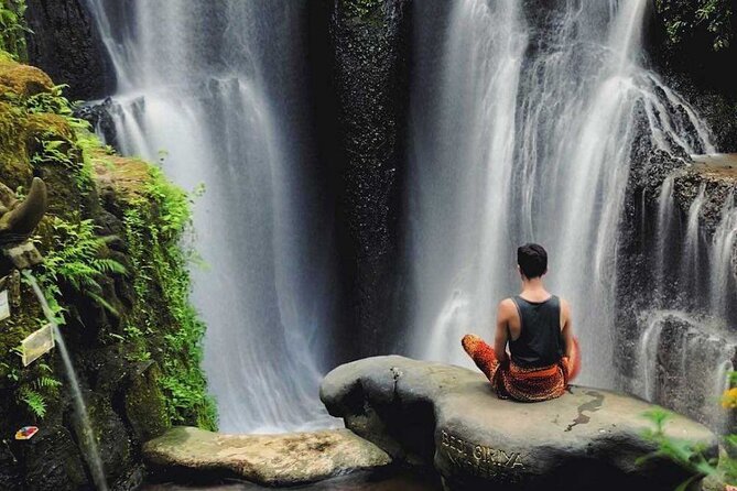 Purifications at Beji Griya Waterfalls - Melukat at Beji Griya: what this holy-water rite is about