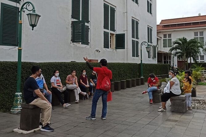 Queen of the East (Old Batavia) Walking Tour - Finding the old city wall and the Batavia planning clues