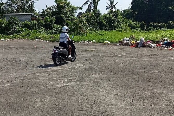 Scooter Lesson in Ubud - Why Ubud works for your first scooter lesson