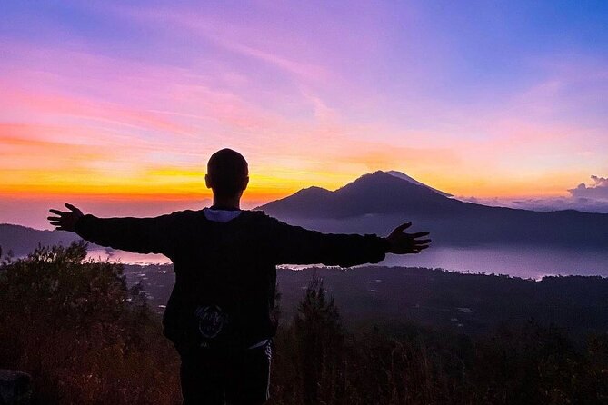 Sharing Mount Batur Sunrise Trekking And Natural Hot Spring - Natural hot springs at Batur: lockers, towel, and a sweet reset