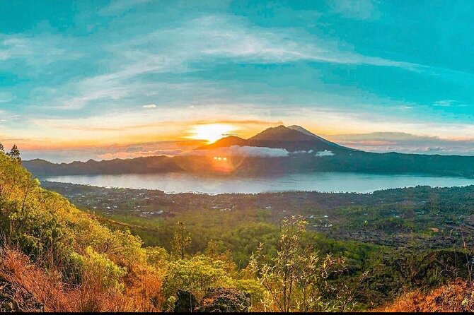 Sharing Mount Batur Sunrise Trekking Guide Pick Up and Drop Off - After Sunrise: Crater Walking and the Descent Rhythm