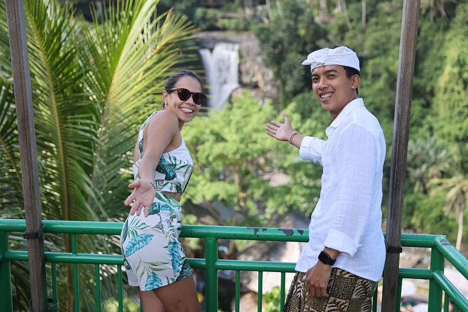 Silver Jewelry Making Class and Ubud Tour with All Inclusive - Stop 3, Tegenungan Waterfall: quick views, good photos, cool air