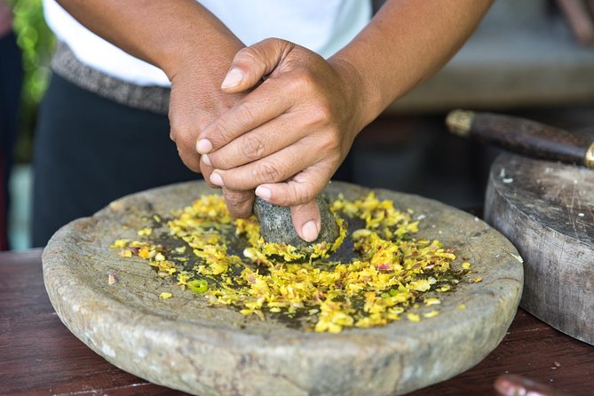 Small-Group Farm Tour & Balinese Cooking Class in Ubud with Kadek - From Ubud pickup to the meeting point: know your starting gate