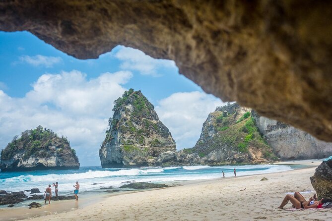Snorkeling Adventure with East Nusa Penida Tour All Inclusive - Crystal Bay vs Manta Bay: Why the Conditions Matter