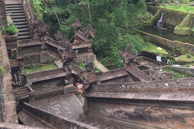 Soul Purification at Pura Mengening in Bali - Meeting Putu Suciyati at 8:00 am, then heading into the temple space
