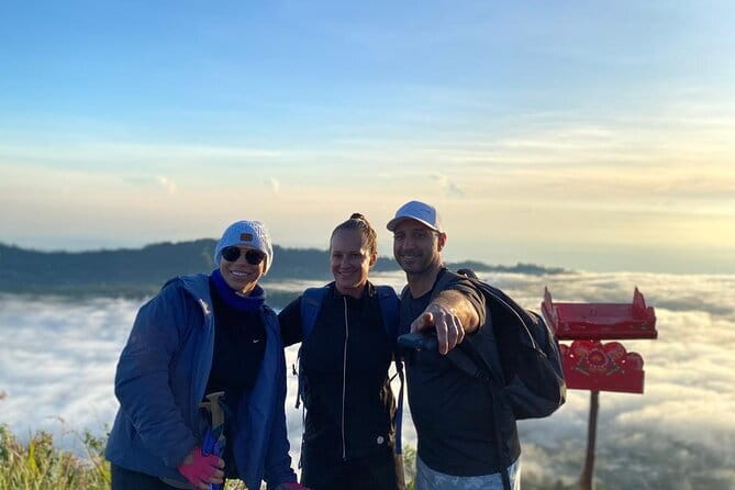 Sunrise Hike + Breakfast with Local Guide & Hotel Pickup - Hotel Pickup and the Very Early Start