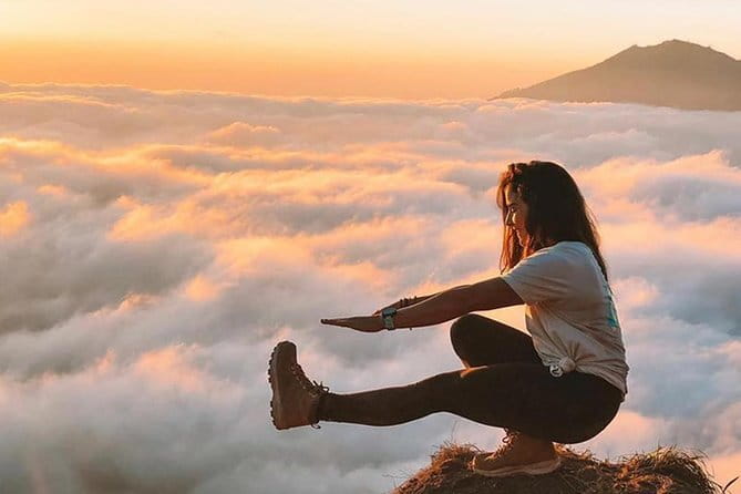 Sunrise Hike + Breakfast with Local Guide & Hotel Pickup - Mount Batur Sunrise Trek: Pace, Safety, and a Quieter Route