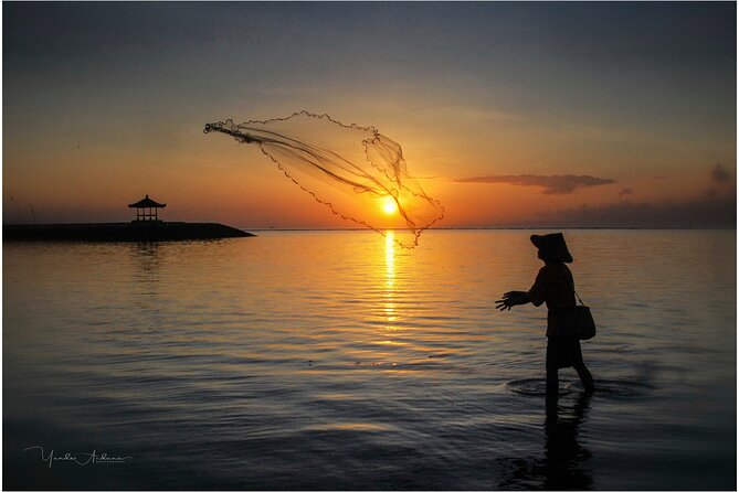 Sunrise With Fisherman Shot Tour in Bali - Rendang Rock Village and Rice-Field Views Near a Volcano