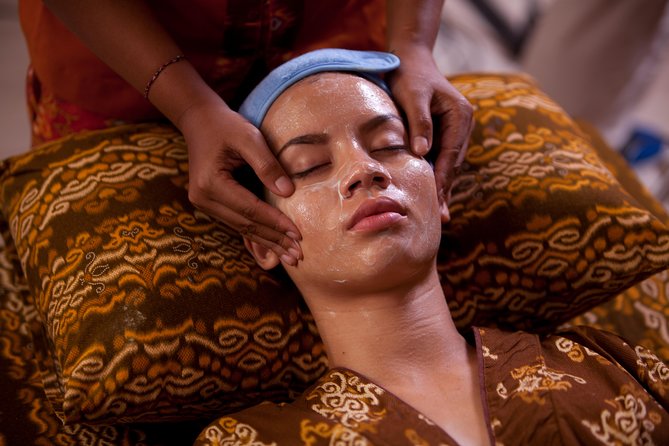 Sweet Dream Couple Treatment by ANJALI SPA - Traditional facial 60 minutes: moisturize, soften, and calm
