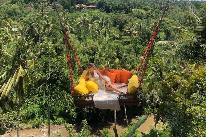 Swing Heaven Bali Package - Dressing for photos, what is worth paying for