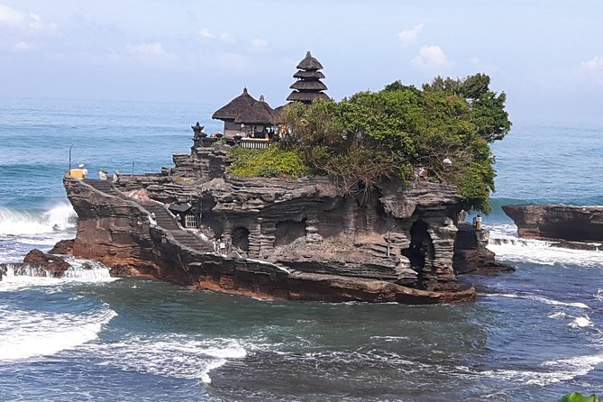 Tanah Lot and North Bali Private Tour - All inclusive - A perfect 7:30 am start for temples, terraces, lake views, and waterfall stops