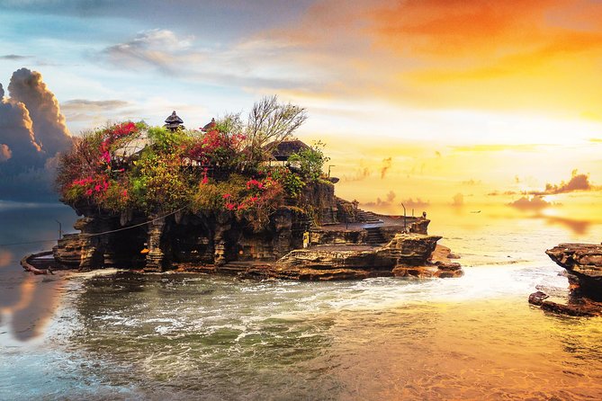 Tanah Lot Bali Temple Sunset Small Group Tour – Half Day - Group size of nine: the main reason this tour feels calmer