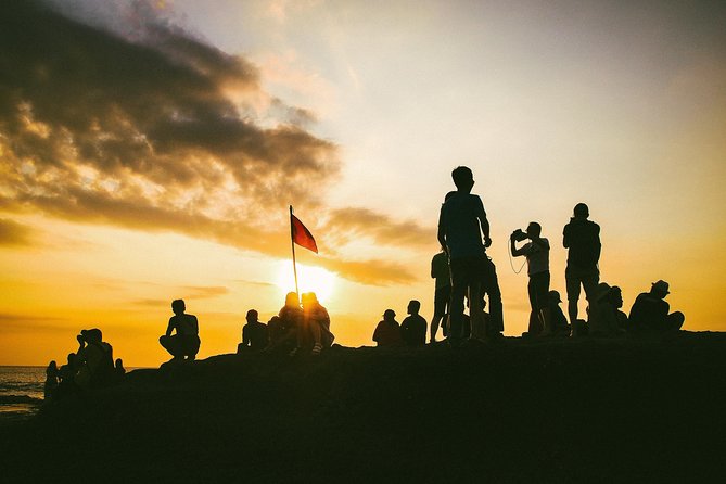 Tanah Lot Bali Temple Sunset Small Group Tour – Half Day - Dress code: the rule that can change your entire visit