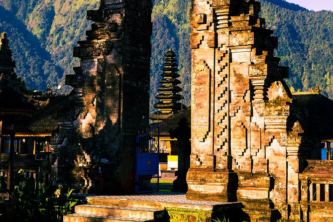 Tanah Lot - Jatiluwih (UNESCO) - Beratan lake -Hidden hill (Wanagiri)-FREE WI-FI - Wanagiri Hidden Hills: swings, bird nests, and lake-view fun