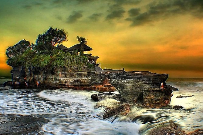 Tanah Lot Sunset and Monkey Forest Tour. - Stop 3: Tanah Lot Temple at Sunset, Sea-Rock Magic You Can Plan For