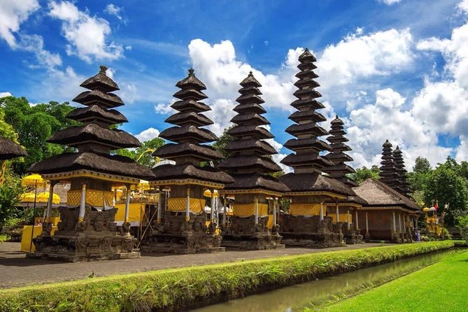 Tanah Lot Sunset and Monkey Forest Tour. - The Drivers and Guides: Why Safe, Punctual Driving Matters More Than You Think