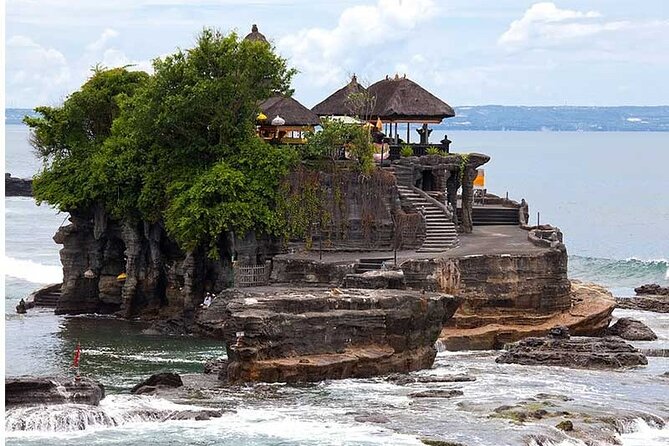 Tanah Lot Sunset Private Tour - Tanah Lot Temple: the sea-temple sunset moment you came for