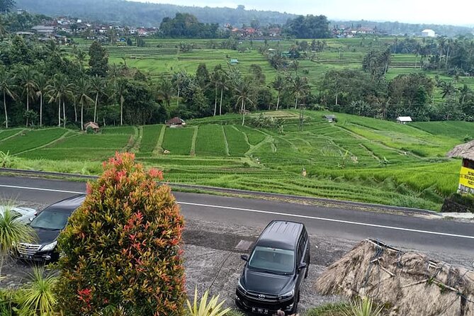 Tanah Lot Tour & North Bali Tour : All-Inclusive Best Experience - Ulun Danu Bratan Temple by Lake Bratan: a 17th-century stop with a myth-and-mirrors vibe