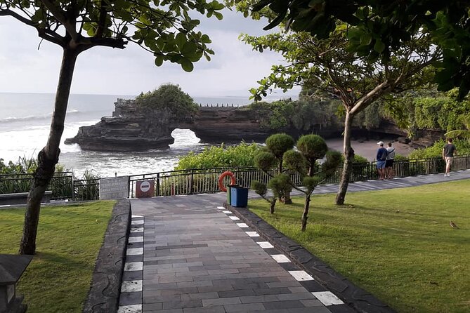 Tanah Lot Tour & North Bali Tour : All-Inclusive Best Experience - Guides matter: what a good driver-guide does for your day