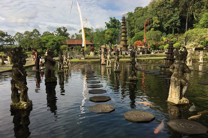 The Gates of Heavan - Ubud Jungle Swing & Waterfall Tour - Uma Pakel jungle swing: adrenaline and big photo potential