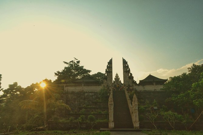The Gates of Heaven Lempuyang Tours All Inclusive - Celuk Village for swings and free coffee, a short break that adds variety