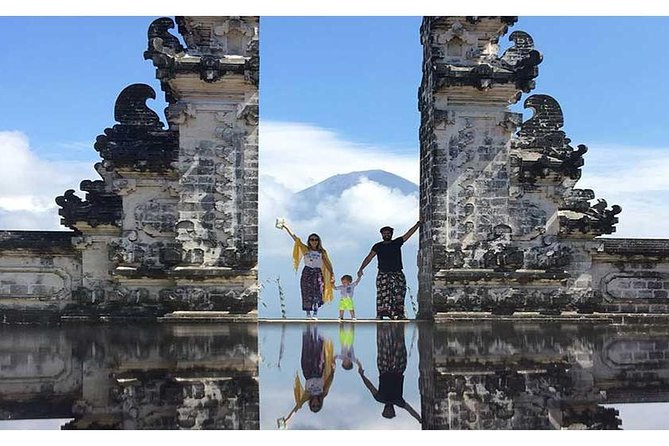 Tour Gate of Heaven at Lempuyang Temple - Blue Lagoon Snorkeling with lunch - Blue Lagoon snorkeling: clear water and two stops
