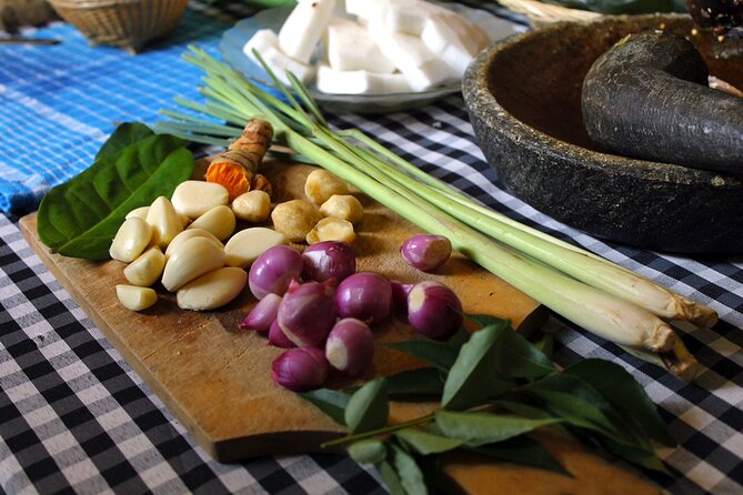Traditional Balinese Home Dining Experience in Ubud with Putu - Two courses plus beverages, and how to plan your appetite