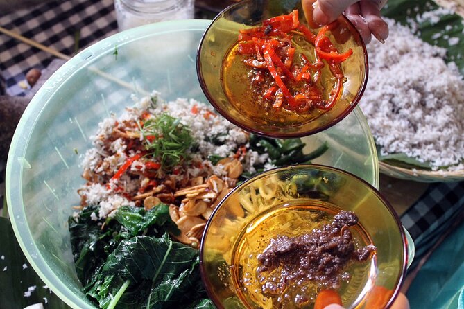 Traditional Balinese Home Dining Experience in Ubud with Putu - How pickup works in Ubud, and why it affects the experience