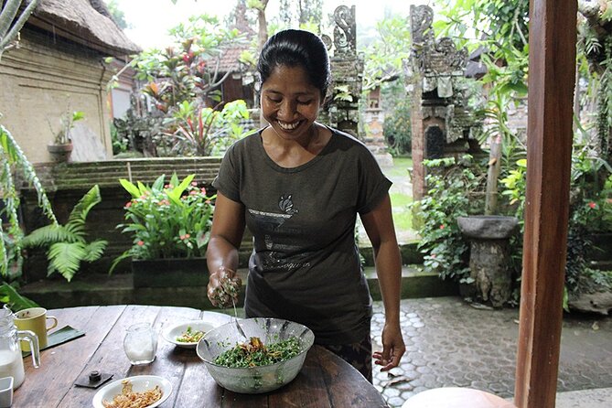 Traditional Balinese Meal in Ubud in Dewa's Family Village Home - The Home-Cooked Menu You Can Expect