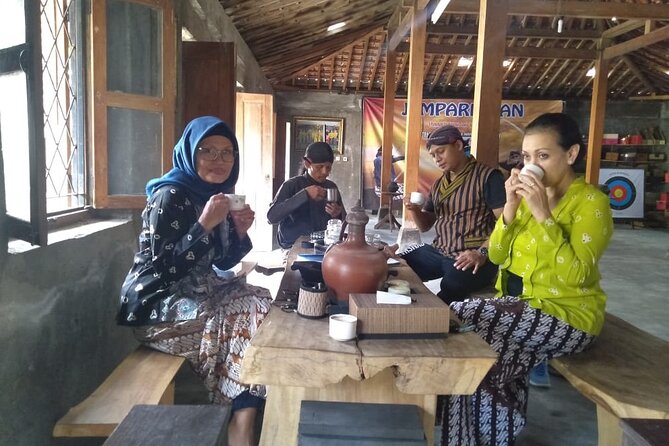 Traditional Javanese Archery Class - Why Jemparingan Feels Different Near Prambanan