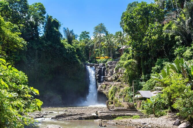 Ubud All-Inclusive Tour with Swing and Lunch - Celuk Village, the silver village you can watch in action