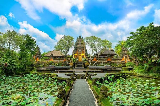Ubud Bali: Rice Terrace, Waterfall and Tirta empul Day Tour - Kanto Lampo Waterfall: a short hike you can feel in your shoes