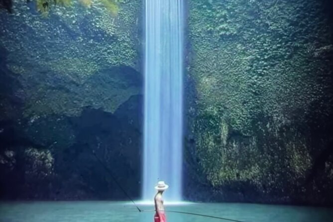 Ubud Highlight Rice Terrace,Waterfall,Temple and Art village - Kanto Lampo Waterfall, the swim-and-photo stop