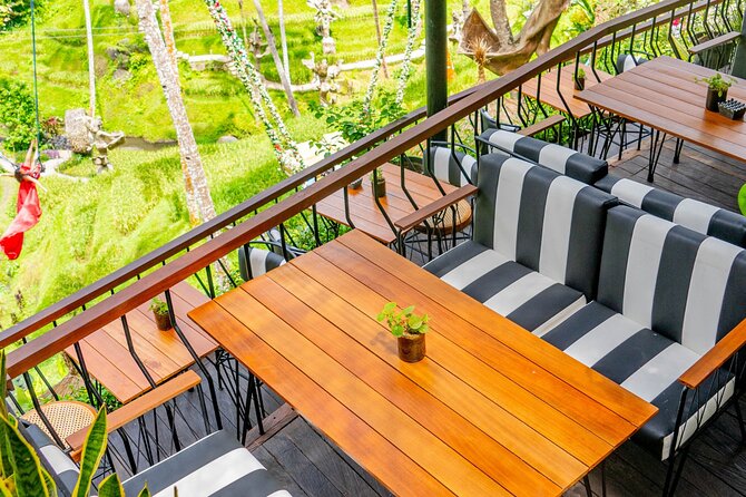 Ubud: Monkey Forest, Rice Terraces & Sacred Temples - Mengening Temple and the canang sari offering workshop