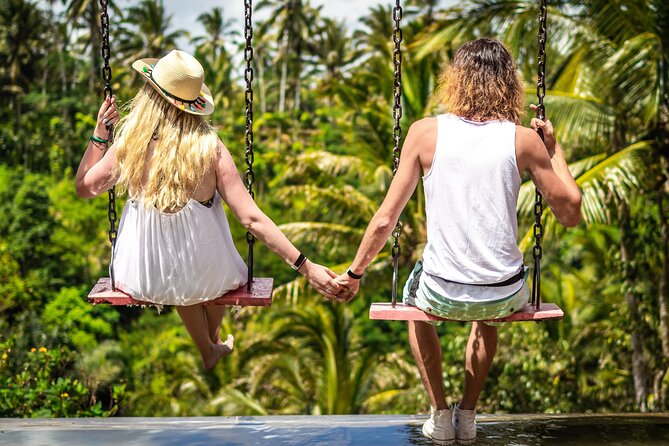 Ubud Top Attractions: Waterfalls, Temples and Rice Terraces - d’Alas Swing and D’Alas Warung lunch: jungle photos without the chaos