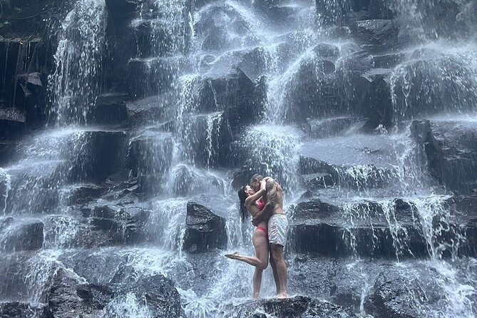 Ubud Top Waterfall and swing in tegallalang - Pickup, private transportation, and the time you actually save