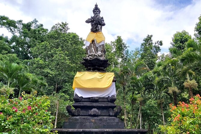 Ubud Tour - Ubud Highlight - Private Tour All inclusive - Lunch at D Alas Warung: Jungle Views Without the Planning