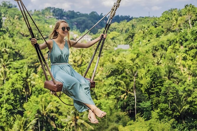 Ubud Tour with Monkey Forest Waterfalls Temples and More - Tegenungan Waterfall: A Refreshing End to a Full Day