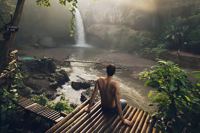 Ubud VW Safari Bali Tour - Volkswagen Classic Car Trip - Sacred Monkey Forest Sanctuary: impressive, but handle the monkeys calmly