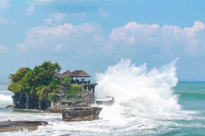 Ultimate North Bali Tour – Tanah Lot, Ulun Danu & Rice Terraces - Tanah Lot Temple at Sunset: The Final Wow Moment