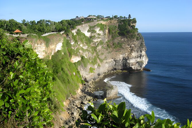 Uluwatu Sunset Tour: Kecak and Fire Dance with Jimbaran Dinner - Why This Uluwatu Sunset Tour Feels Low-Stress