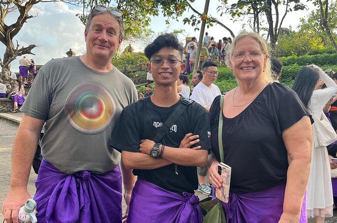 Uluwatu Temple Entrance & Kecak Dance Tickets - Kecak Fire Dance at Sunset: What You’re Really Watching