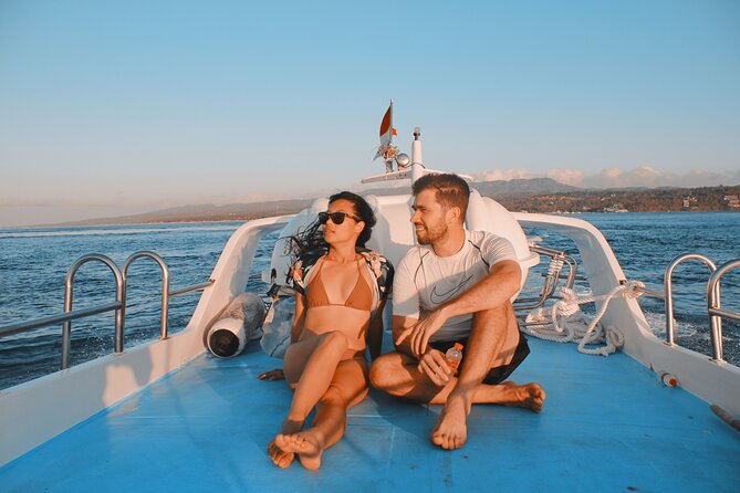 VIP Private Boat to Nusa Penida: Snorkeling with Mantas + Land Tour Adventure - Kelingking Cliff: iconic photos, and how to make it worth it
