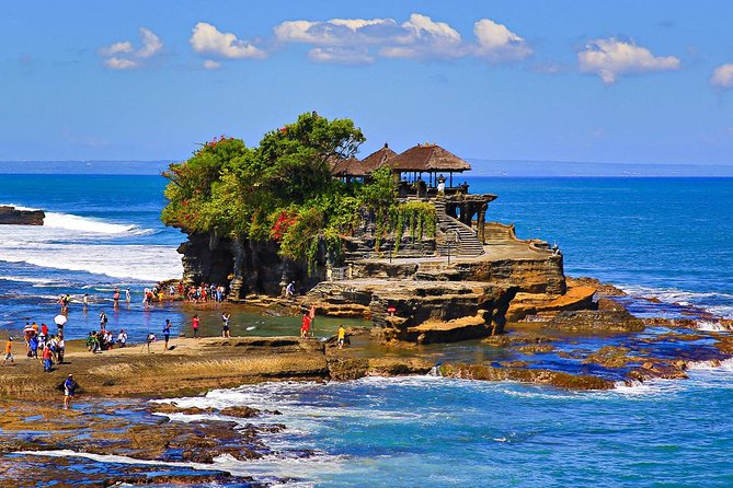 West Bali Tour: Taman Ayun, Ulun Danu Beratan, Jatiluwih Rice Terrace, Tanah Lot - Quick hits you’ll care about