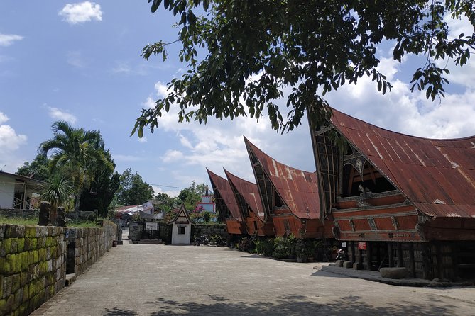 Wonderful 7 Days North Sumatra Tour (Include: 2 Days 1 Night Jungle Trekking) - Day 7 return via Parapat, plus the final meal moment