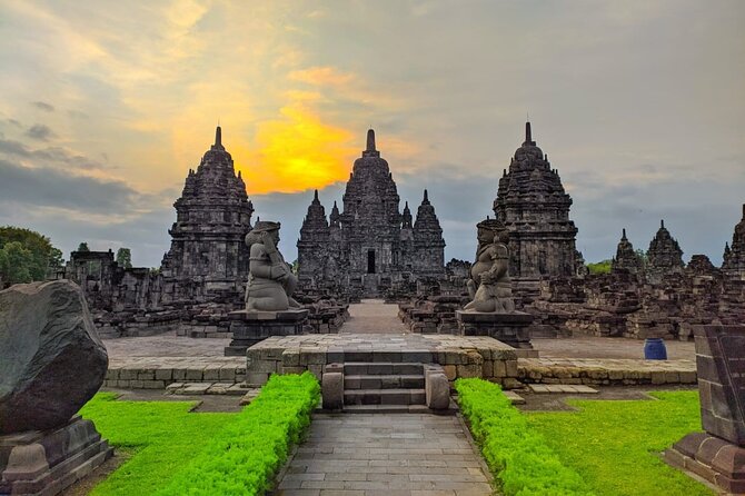 Yogya Customized Tour - Borobudur Temple: UNESCO without the herd