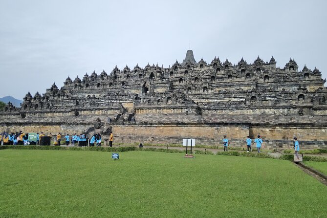 Yogyakarta: Borobudur Sunrise and Prambanan Temple Private Tour - Quick highlights to know before you go